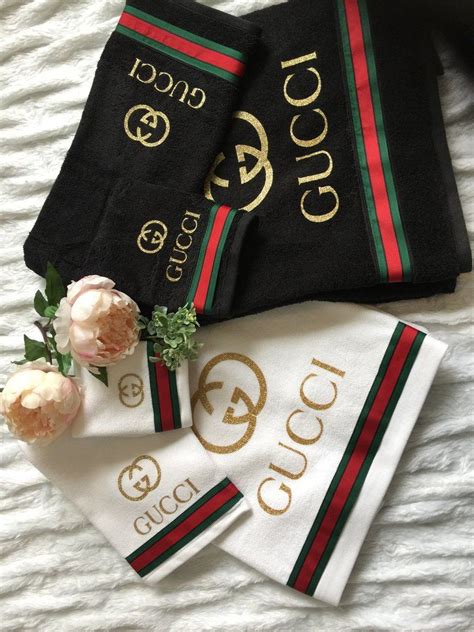 gucci hand towel